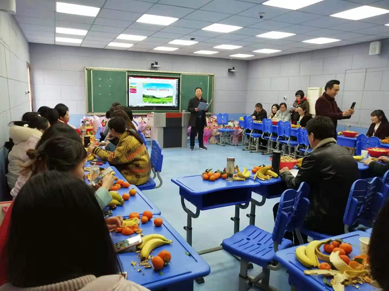 仁和中学成功举办“春暖半边天，爱在丽仁中” 三八节庆祝活动6.jpg