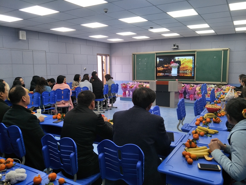 仁和中学成功举办“春暖半边天，爱在丽仁中” 三八节庆祝活动5.jpg