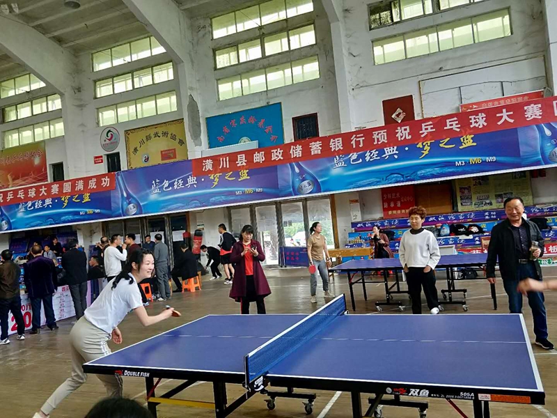 潢川一小积极参加2019年县庆“五一”乒乓球比赛2.jpg