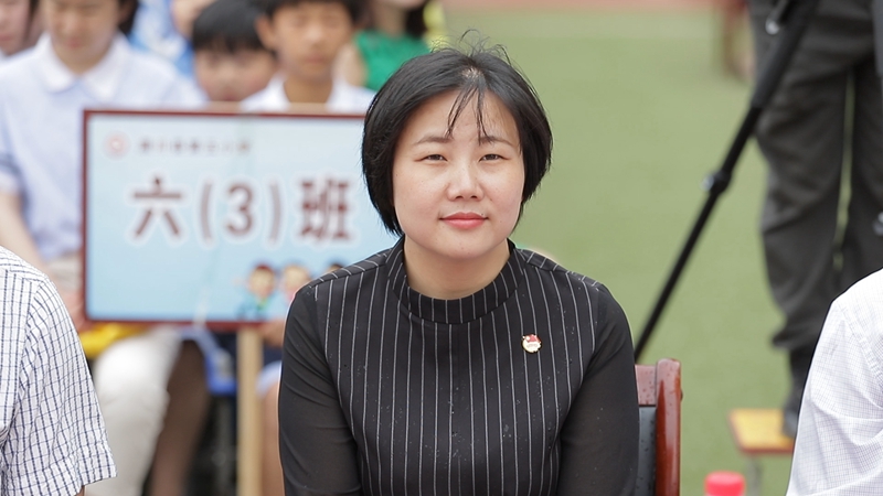 团县委书记卢静静.jpg