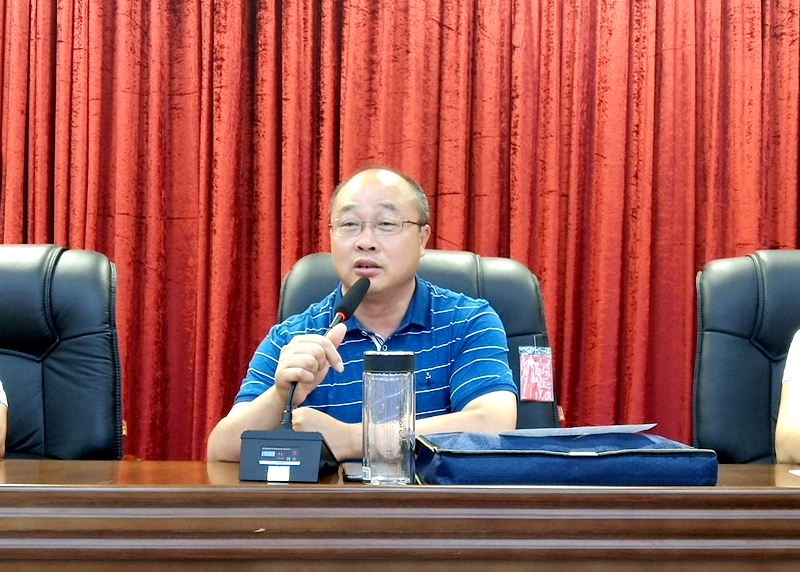 潢川县教研室主任王作浩讲话.jpg