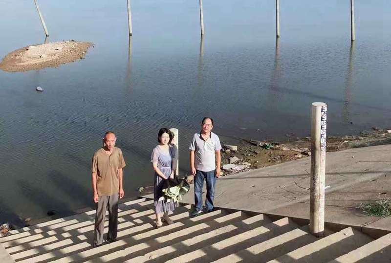 对周围水域进行安全排查.JPG