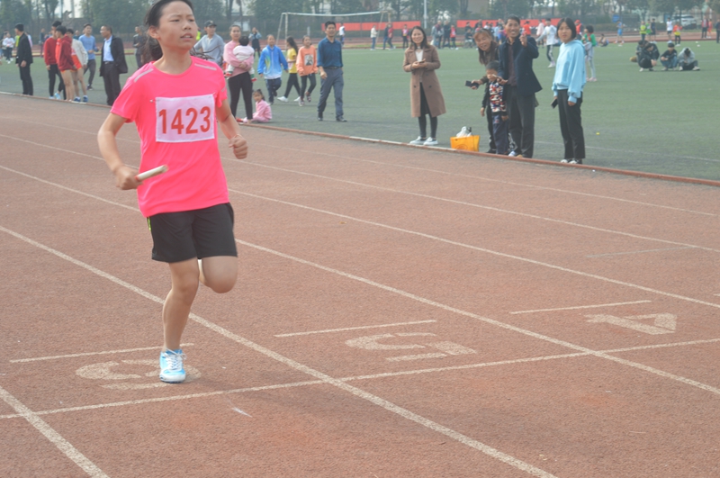 9运动员比赛精彩瞬间.JPG