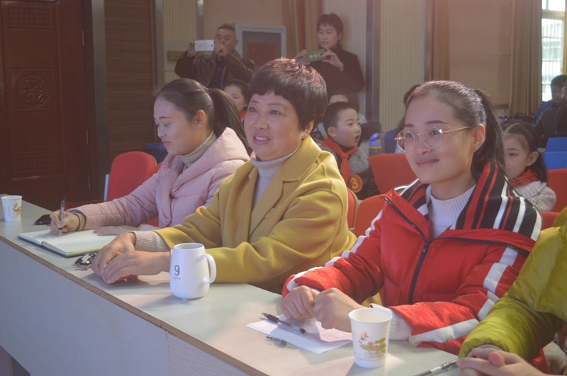 3出席领导.jpg