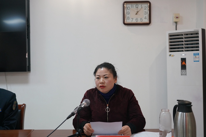 县纪委监委委员李心玲讲话.JPG