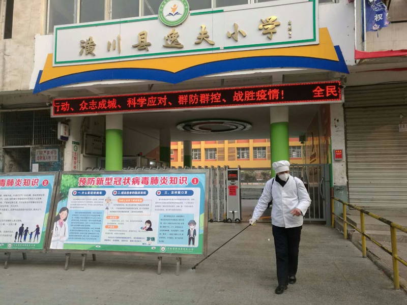 3齐心协力战疫情.jpg