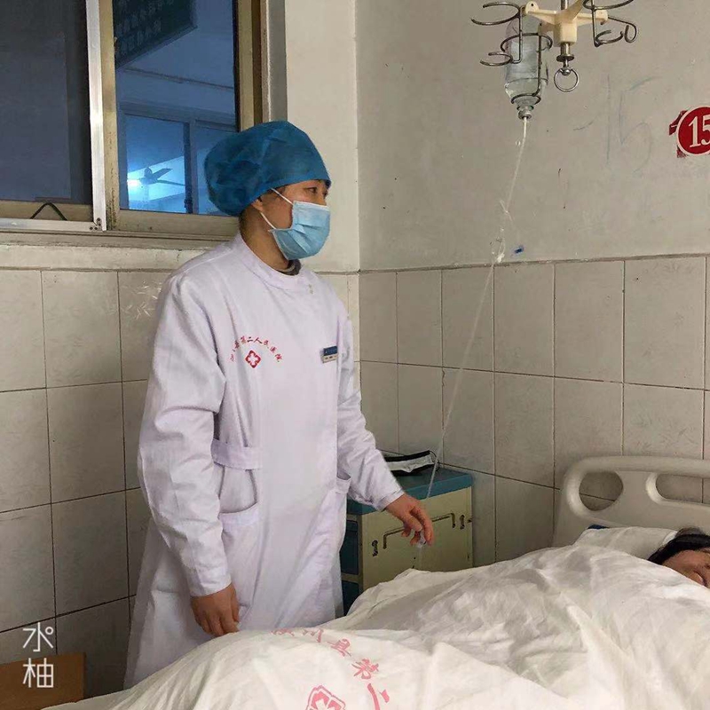 周家兵妻子.jpg