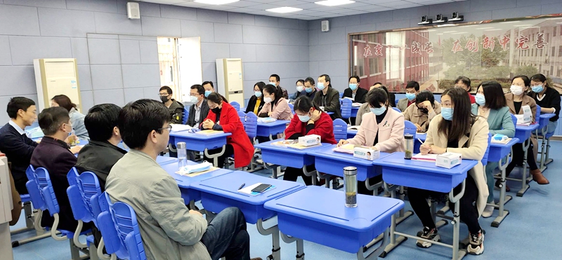仁和中学召开2020年春季开学准备工作及毕业班教师工作会6.jpg