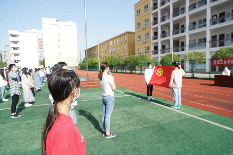 4dfec0ed3ea7e7e5b21caade863cda48.jpg 4dfec0ed3ea7e7e5b21caade863cda48.jpg