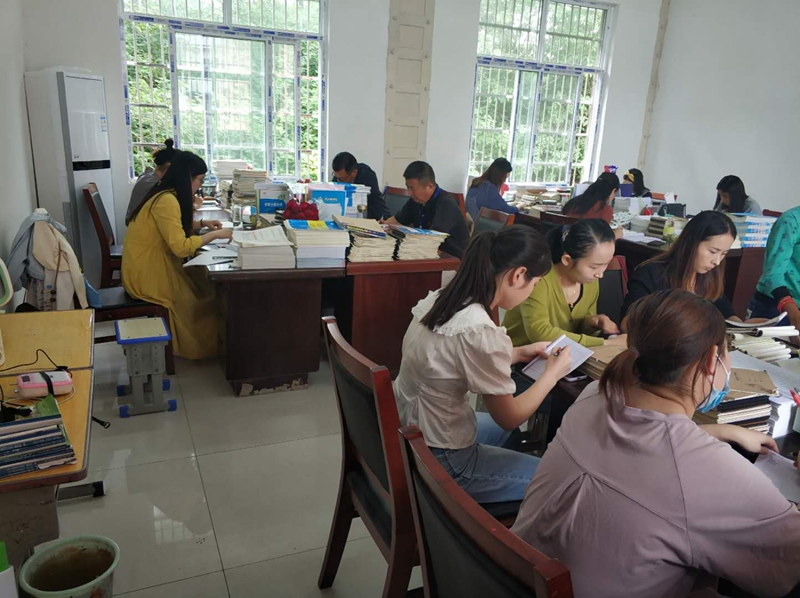 图片2.jpg 图片2.jpg