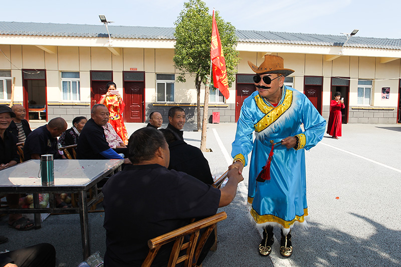 潢川土根爱心协会到张集乡敬老院开展慰问献爱心活动