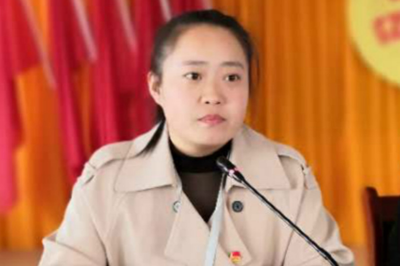 4 宣读监票人、计票人.jpg