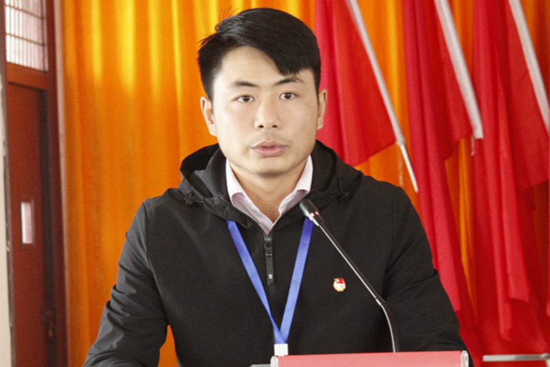 8讲话.jpg