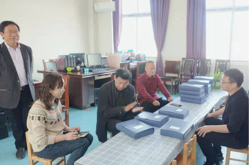 图片2.jpg 图片2.jpg