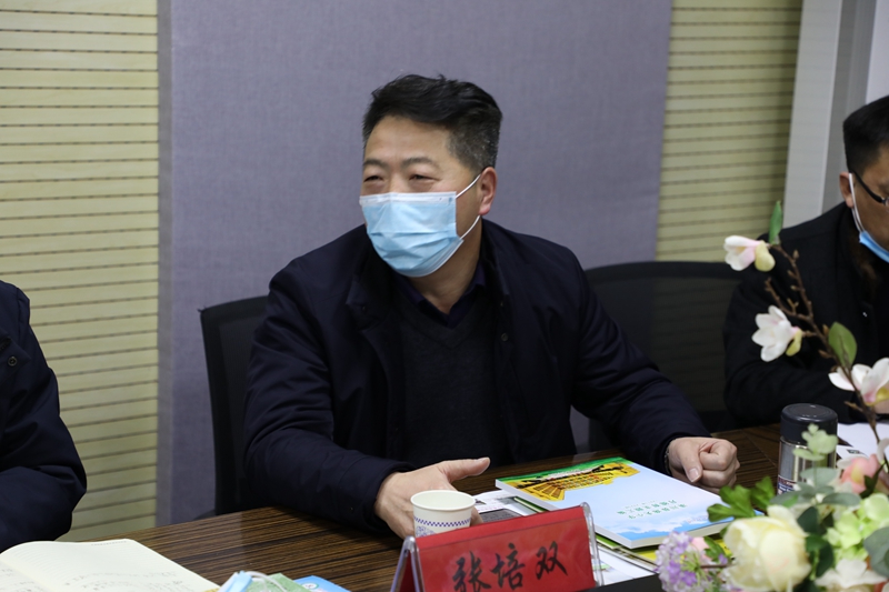 潢川县教体局副局长张培双  总结发言.JPG