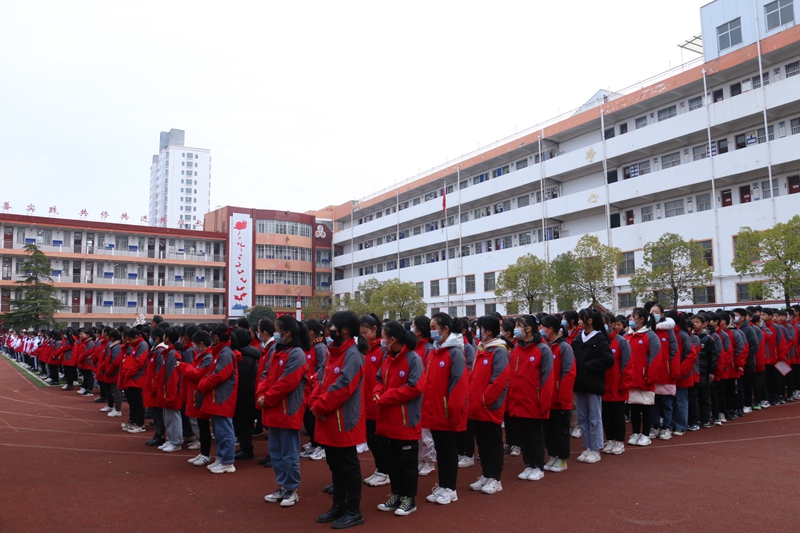 619a3a0377e02a3cba893c18e846bb2.jpg