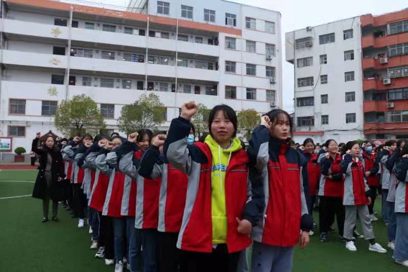 03f6b3ca56c4acc699c9550c6399c2a.jpg 03f6b3ca56c4acc699c9550c6399c2a.jpg