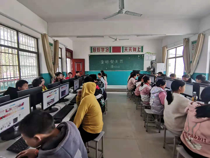 网上祭英烈.jpg