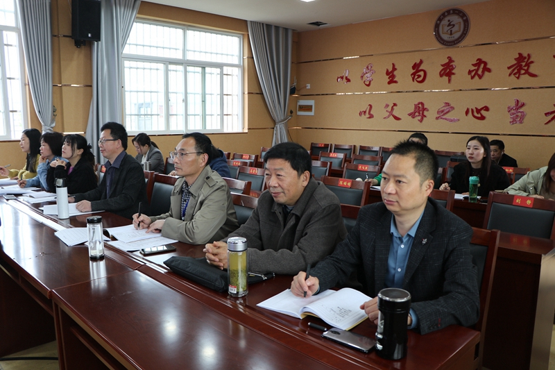 潢川一小举行第四届“明德杯”教师基本功大赛4.JPG