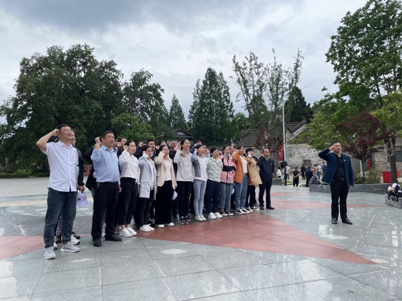 图片3.jpg 图片3.jpg