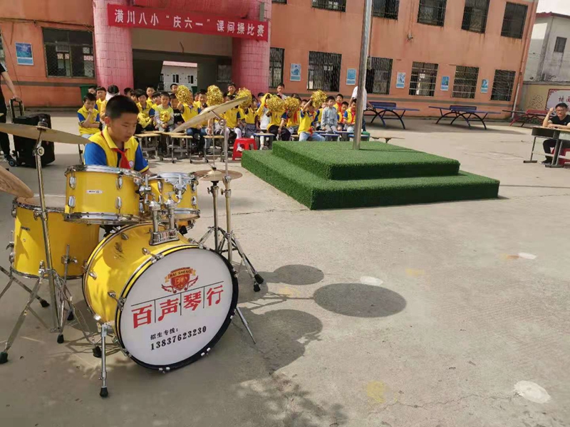 陈炎昊同学架子鼓表演.jpg