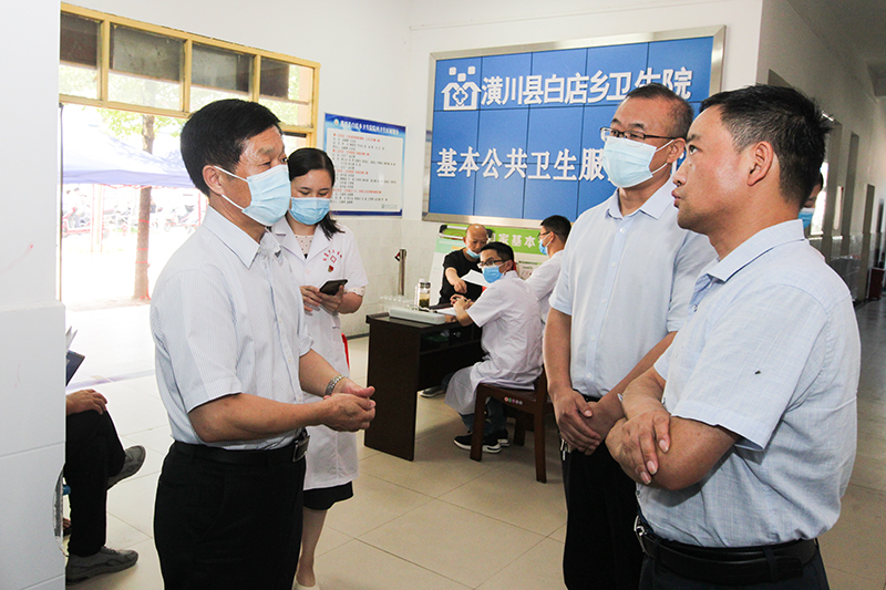 兰恩民督导新冠疫苗接种工作