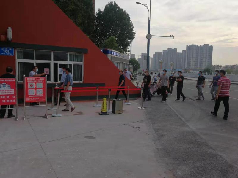 入校2.jpg