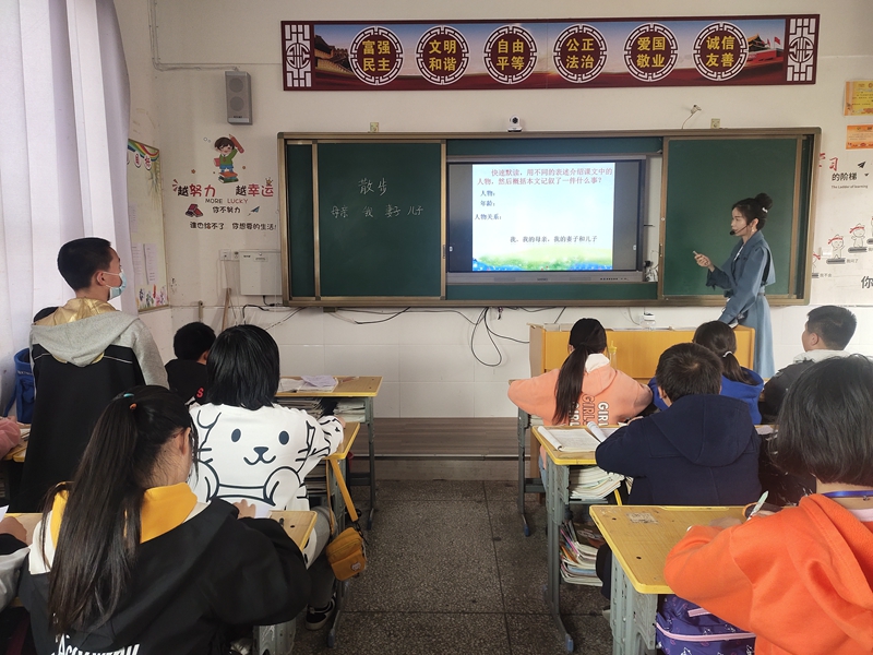 仁和中学、彭店中学顺利举行“手拉手”语文教研联谊活动9.jpg