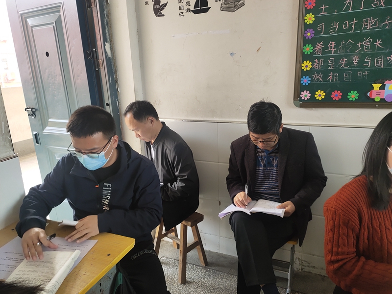 仁和中学、彭店中学顺利举行“手拉手”语文教研联谊活动5.jpg