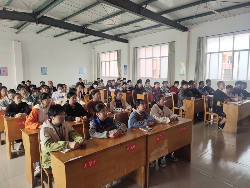 仁和镇党委书记李军为仁和镇中学师生上党课 开展党史学习教育活动 (3).jpg