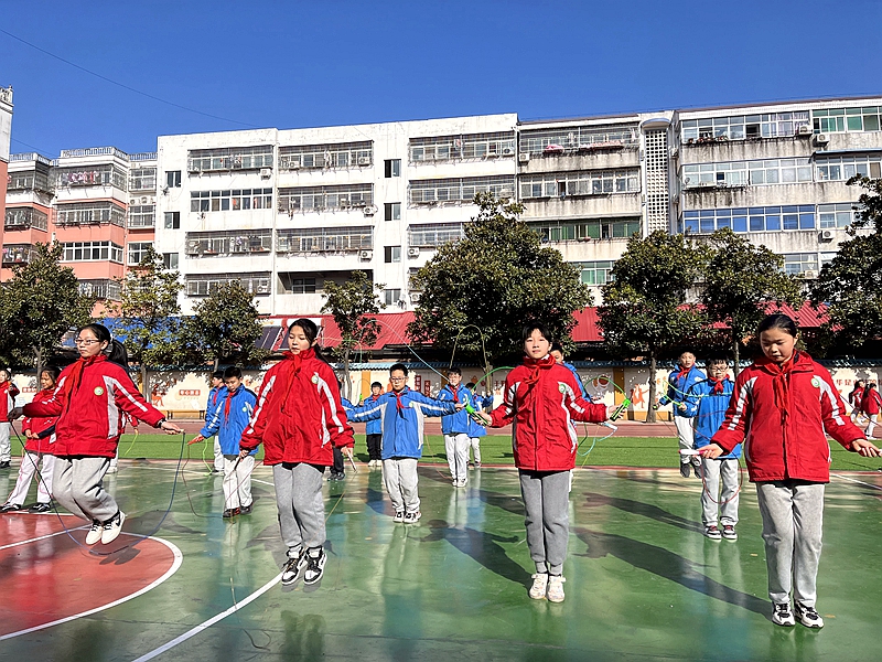 逸夫小学社团活动.jpg