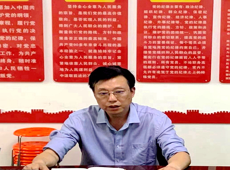 图二：局党组成员、招办主任吴昱讲话.jpg