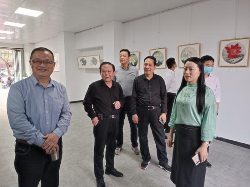 图片4.jpg 图片4.jpg