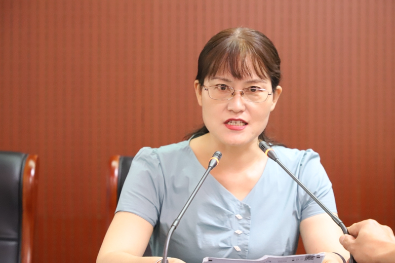 教师代表.JPG