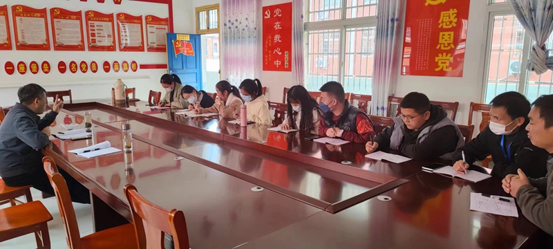 数学组评课.jpg