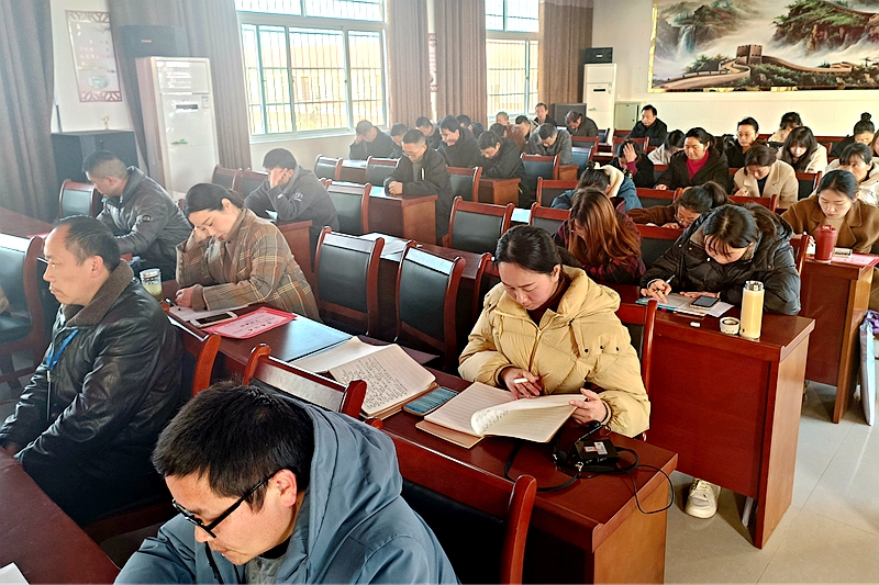 会议现场.jpg