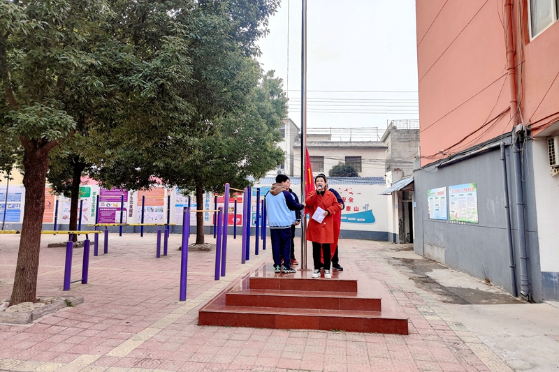 团委书记杨静_看图王.jpg