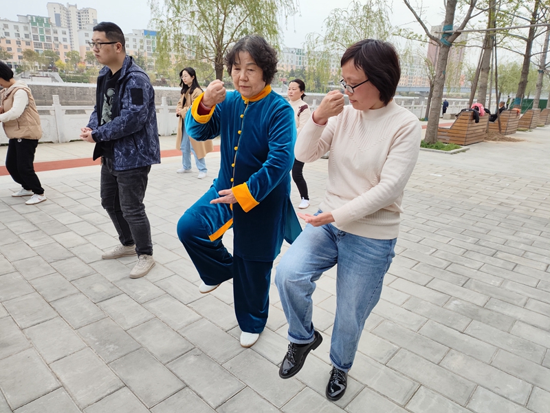 图片24.jpg