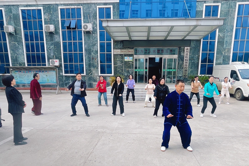 图片25.jpg