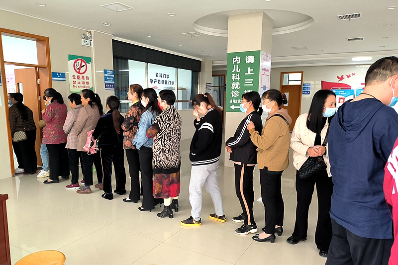 伞陂两癌筛查现场.jpg