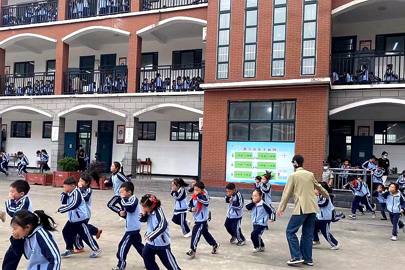 图片4.jpg 图片4.jpg