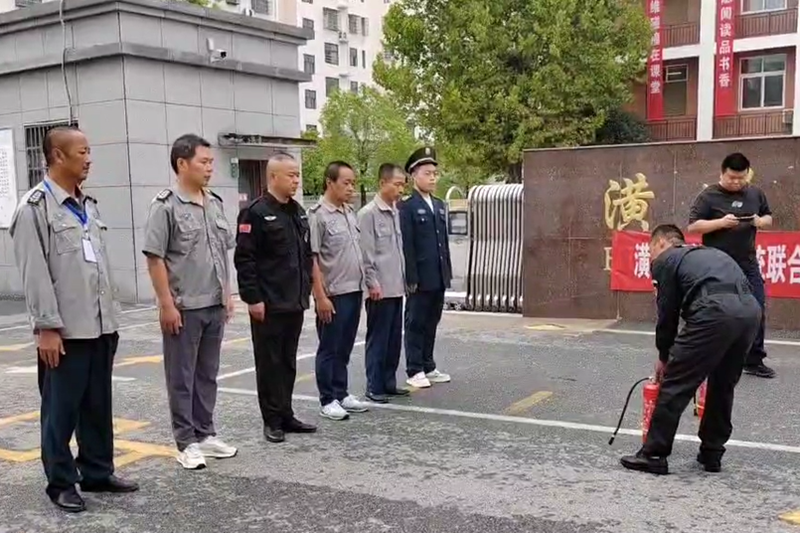 教体局 防暴反恐应急演练 (9).png