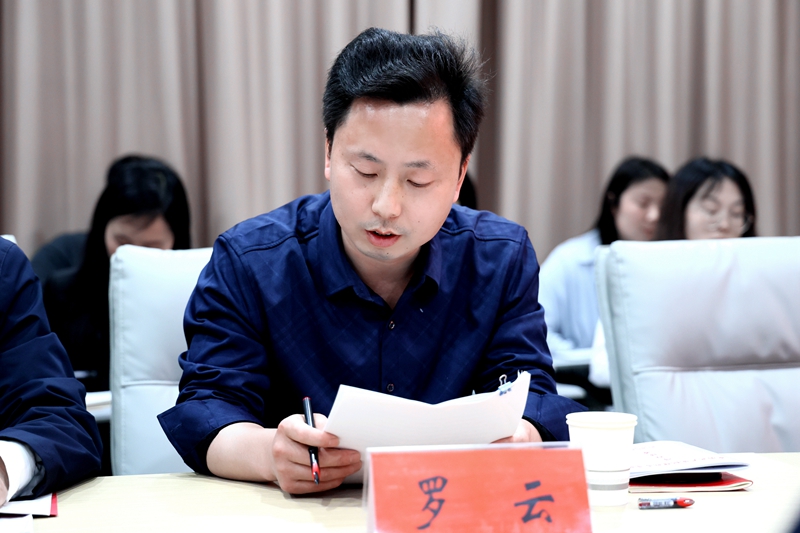 6H9A0053(1).jpg 6H9A0053(1).jpg