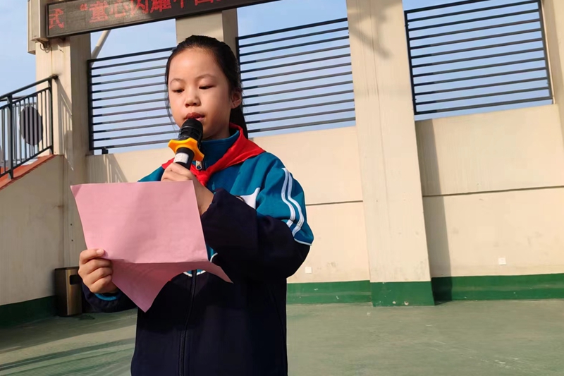 老队员发言.jpg