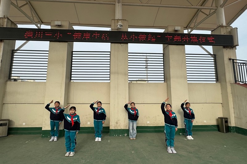 6a753e9c340f51c4fb5d47d4166ca27.jpg