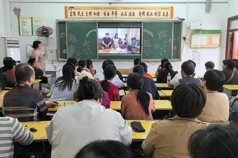 班级照片1.jpg